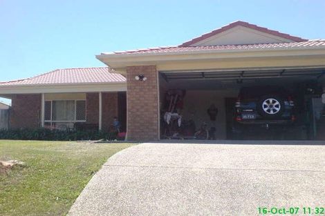 2 Ash Ct, Carindale, QLD 4152
