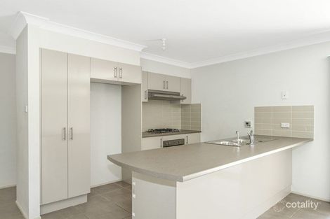 Property photo of 2 Norman Clark Crescent Horsley NSW 2530