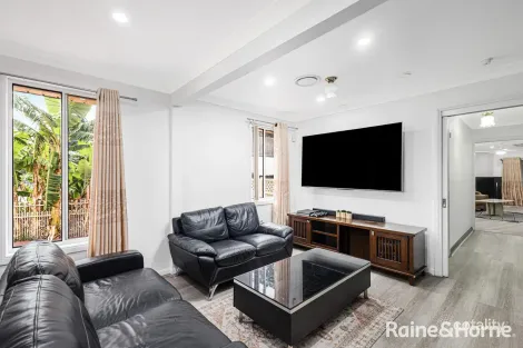 Property photo of 10 Lucena Crescent Lethbridge Park NSW 2770