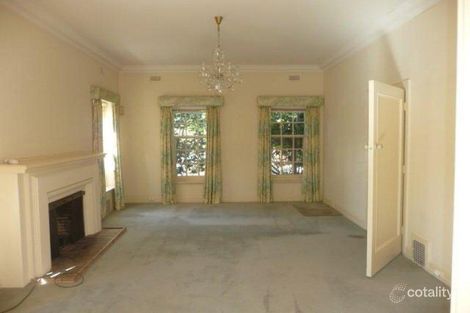 Property photo of 4 Landen Place Toorak VIC 3142