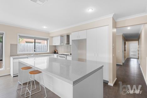 Property photo of 30 Barleycorn Bend Armstrong Creek VIC 3217