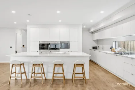 Property photo of 35 Sevenhill Drive Mount Duneed VIC 3217