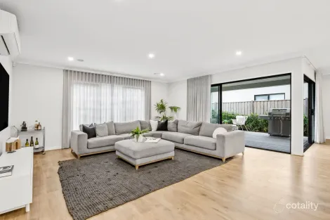 Property photo of 35 Sevenhill Drive Mount Duneed VIC 3217