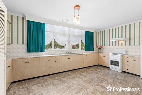 Property photo of 13 Aisbett Avenue Wantirna South VIC 3152