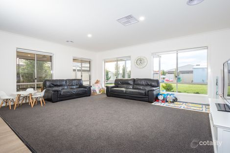 Property photo of 3 Kew Court Shepparton VIC 3630