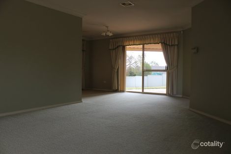 Property photo of 4 Finley Close Windradyne NSW 2795