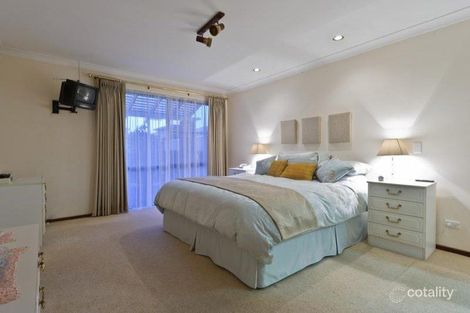 Property photo of 9 Ten Seldam Circle Winthrop WA 6150