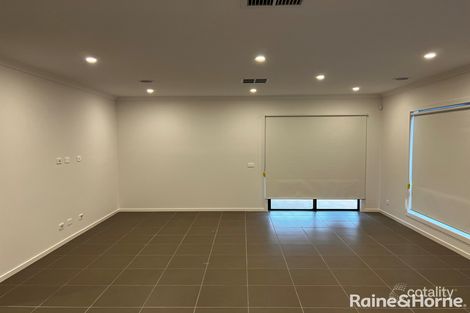 Property photo of 39 Ionica Loop Truganina VIC 3029