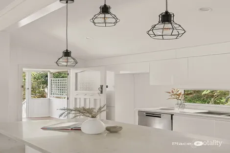 Property photo of 8 Depper Street St Lucia QLD 4067