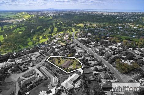 2 Willowfield Ct, Highton, VIC 3216