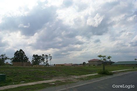 51 Oakmont Ave, Oxley, QLD 4075