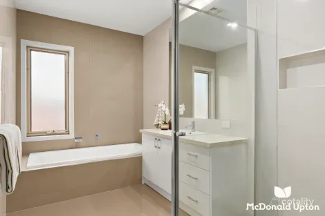 Property photo of 31A Washington Street Essendon VIC 3040