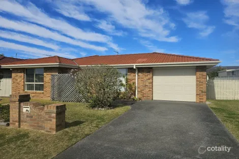 Property photo of 18 Albatross Way Old Bar NSW 2430