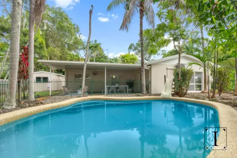 Property photo of 2 Bligh Close Clifton Beach QLD 4879