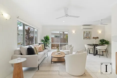 Property photo of 2 Bligh Close Clifton Beach QLD 4879