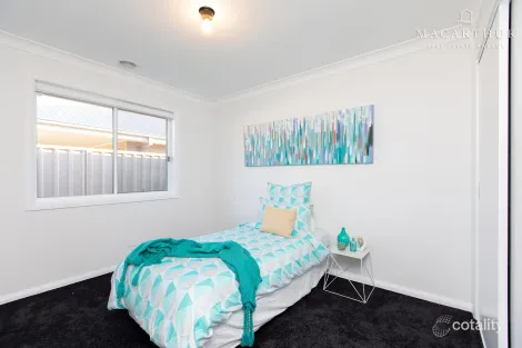 Property photo of 49 Paradise Drive Gobbagombalin NSW 2650