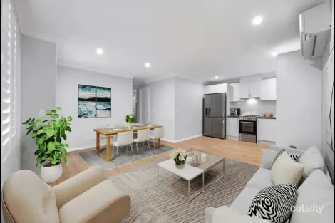 17 Haredale St, Ambarvale, NSW 2560