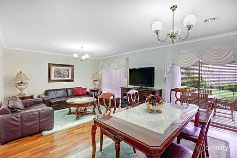 Property photo of 38 Hillrise Court Mill Park VIC 3082