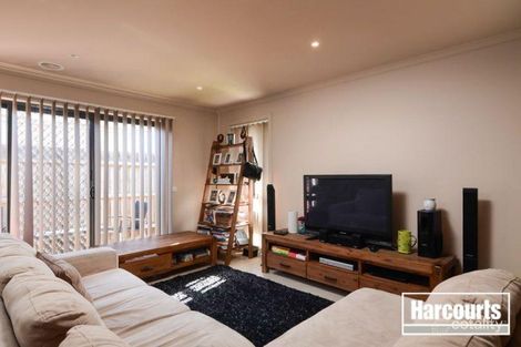 Property photo of 12 Myhaven Circuit Carrum Downs VIC 3201