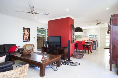 Property photo of 8 Lakeside Drive Smithfield QLD 4878