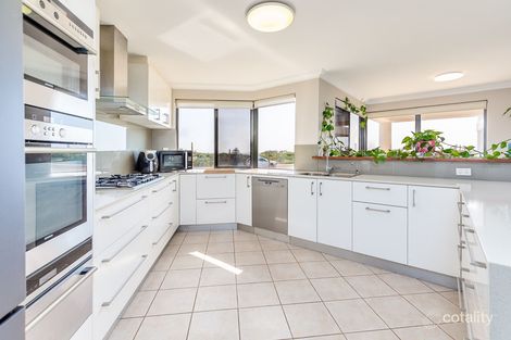 Property photo of 72 Oceanside Promenade Mullaloo WA 6027