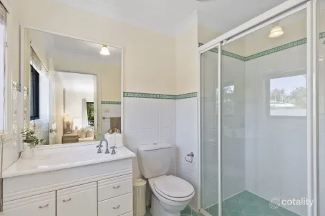 Property photo of 158 Ocean View Drive Wamberal NSW 2260