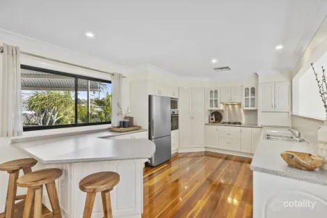 Property photo of 158 Ocean View Drive Wamberal NSW 2260