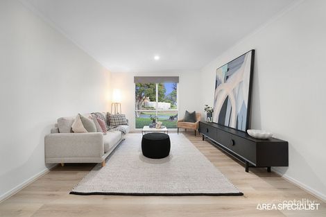 Property photo of 1 Wakefield Court Cranbourne North VIC 3977