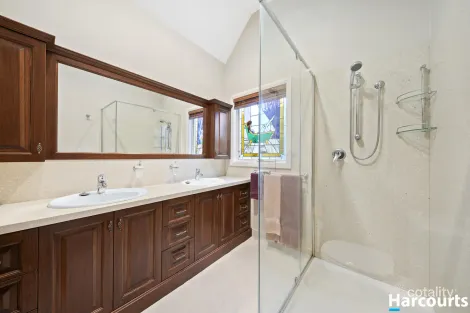 Property photo of 58 Churchill Park Drive Lysterfield South VIC 3156