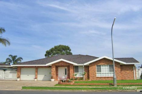 39 Bossley Rd, Bossley Park, NSW 2176