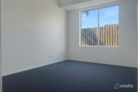 Property photo of 3 Oxford Place Urraween QLD 4655