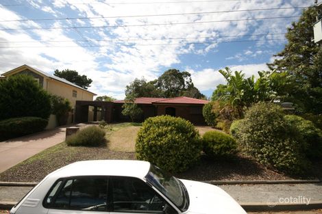 9 Pine Dr, Aberfoyle Park, SA 5159