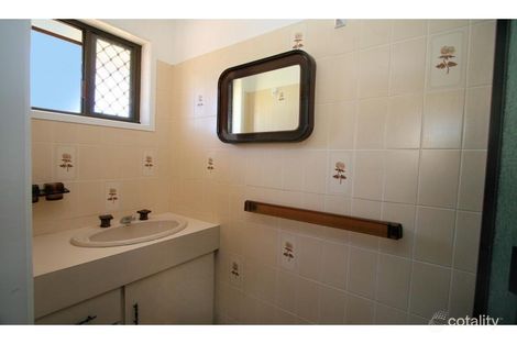 Property photo of 28 Fairway Drive Bargara QLD 4670