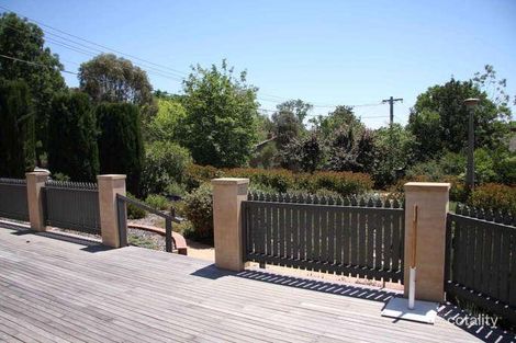 Property photo of 4 Whyte Place Curtin ACT 2605