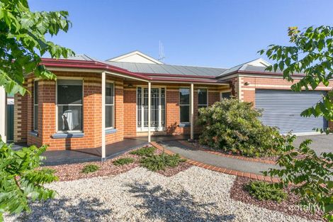 Property photo of 13 Sunset Drive Strathfieldsaye VIC 3551