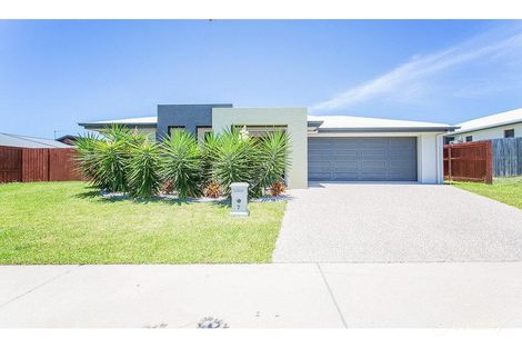 7 Phoenix Cres, Rural View, QLD 4740