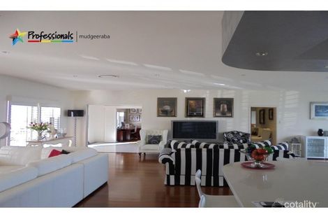 Property photo of 18 Grandview Terrace Tallai QLD 4213