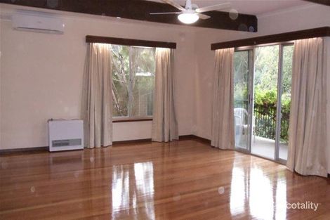 Property photo of 32 Fairway Road Doncaster VIC 3108