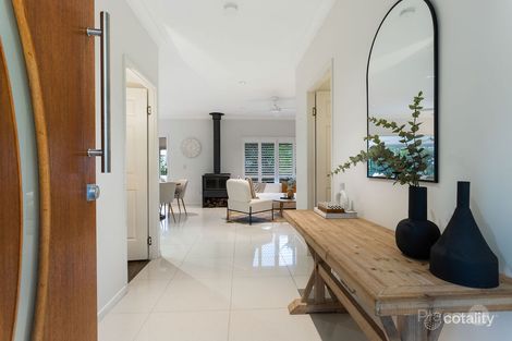 Property photo of 4 Tenville Circuit Deebing Heights QLD 4306