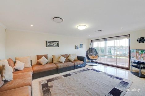 Property photo of 2 Carbasse Crescent St Helens Park NSW 2560