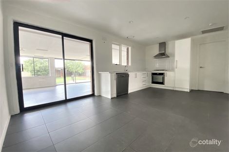 Property photo of 5 Oxford Way Wyndham Vale VIC 3024