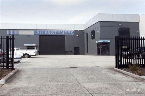 17 Lambeck Dr, Tullamarine, VIC 3043