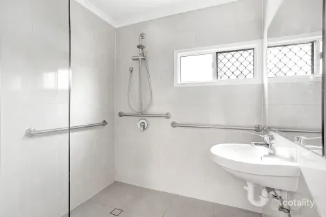 Property photo of 37 Dixon Street Wulkuraka QLD 4305