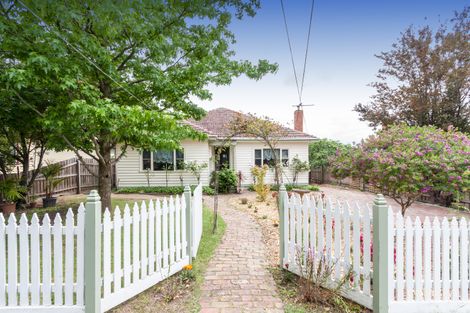 300 Nell St W, Watsonia, VIC 3087