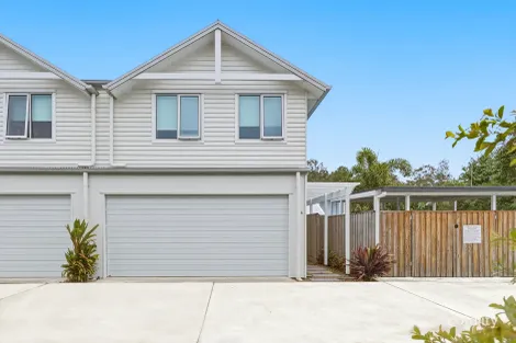 8/80 HALCYON WAY, HOPE ISLAND, QLD 4212