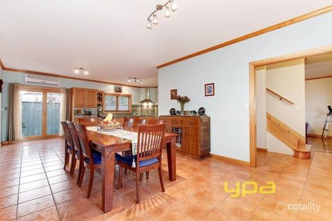 Property photo of 8 Voltaire Court Hoppers Crossing VIC 3029
