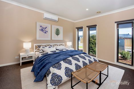 Property photo of 75 Docker Circuit Mickleham VIC 3064