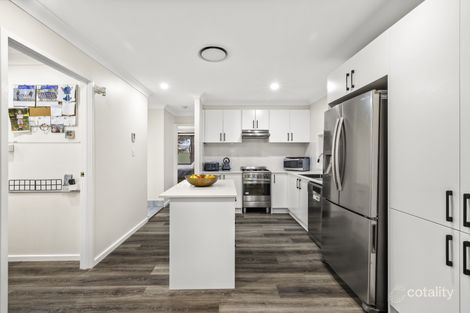 Property photo of 10 Kiandra Crescent Yerrinbool NSW 2575