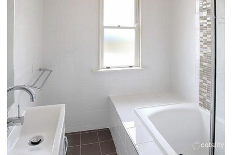 Property photo of 22 Hunter Street Mount Austin NSW 2650