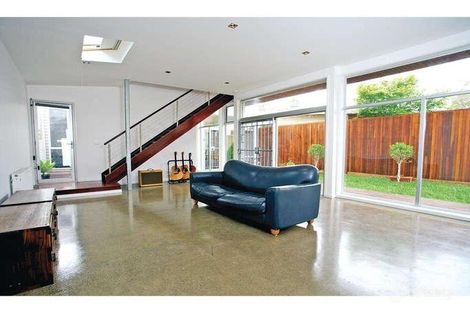 Property photo of 31 Longmore Street St Kilda West VIC 3182
